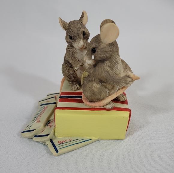 Charming Tails HOPE YOU'RE FEELING BETTER Mice Figurine By Silvestri - Picture 5 of 12